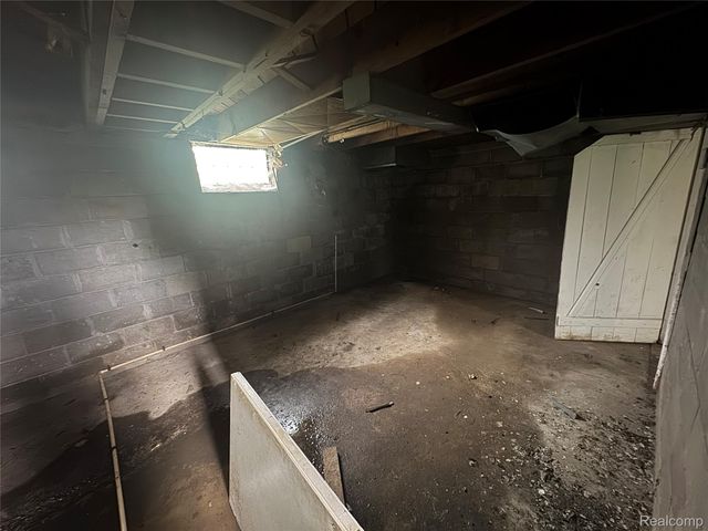 11624 Wayburn Street, Detroit, MI 48224