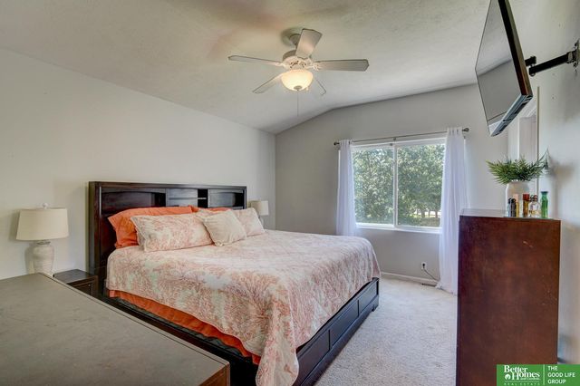 827 Fenwick Street, Papillion, NE 68046
