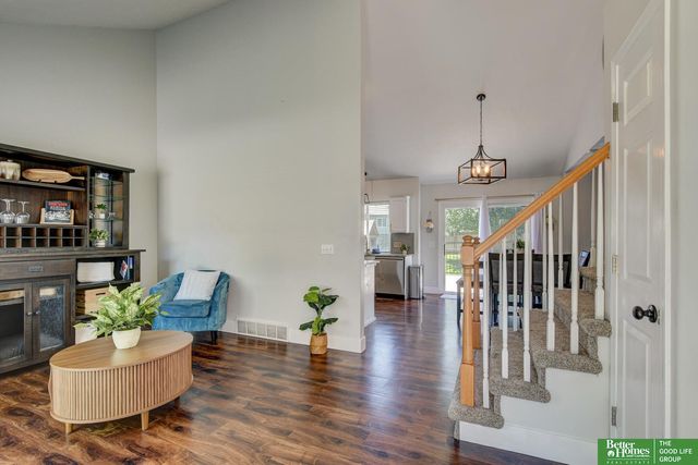 827 Fenwick Street, Papillion, NE 68046