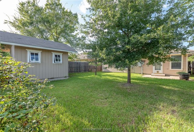 2109 Craftwood Place, Bryan, TX 77801