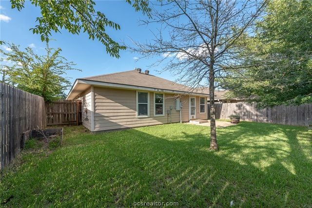 2109 Craftwood Place, Bryan, TX 77801