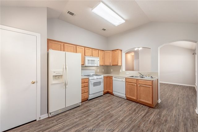 2109 Craftwood Place, Bryan, TX 77801