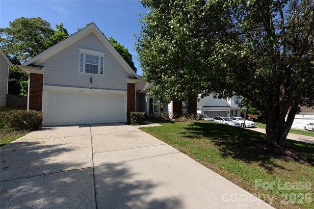 6043 Shining Oak Lane, Charlotte, NC 28269