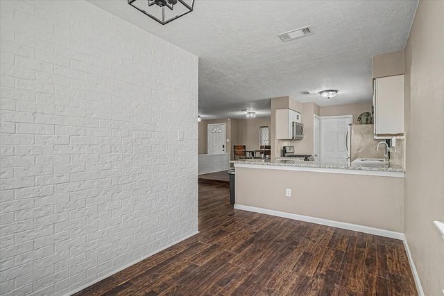 2901 Castle Court, Pearland, TX 77581