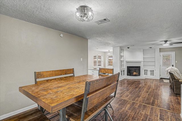2901 Castle Court, Pearland, TX 77581