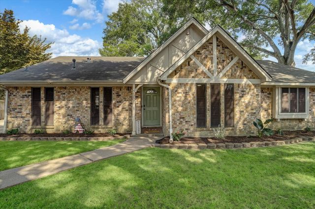 2901 Castle Court, Pearland, TX 77581
