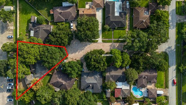 2901 Castle Court, Pearland, TX 77581