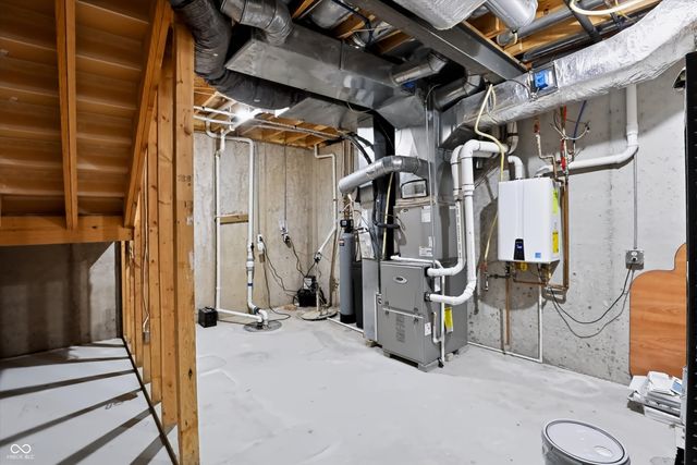 3205 Tantara Bend, Carmel, IN 46032