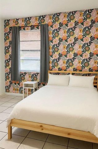 272 NE 44th Street, Deerfield Beach, FL 33064