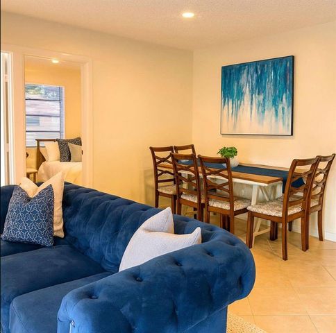 272 NE 44th Street, Deerfield Beach, FL 33064