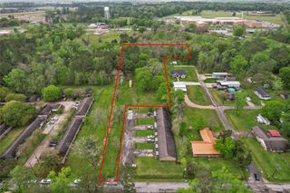 2806 N Winfree, Dayton, TX 77535