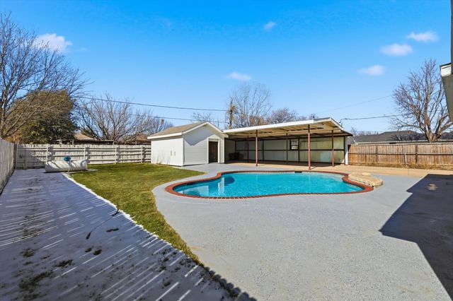 6517 Bob Hanger Street, Fort Worth, TX 76179