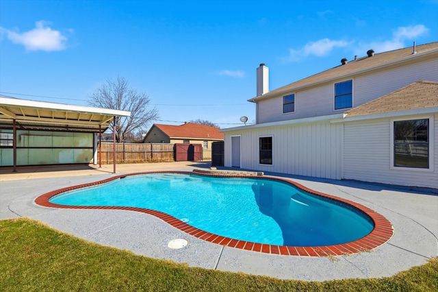 6517 Bob Hanger Street, Fort Worth, TX 76179