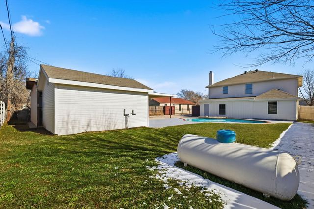 6517 Bob Hanger Street, Fort Worth, TX 76179