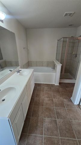 14819 Isle Of Pines Court, Houston, TX 77049