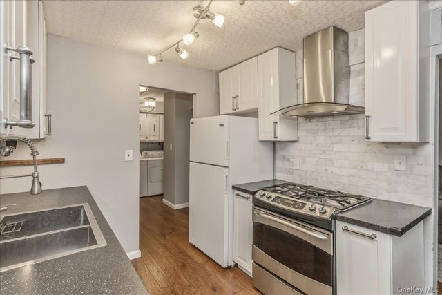 6117 231st Street 2, Oakland Gardens, NY 11364