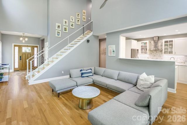 109 Wood Owl Court, Hendersonville, NC 28791