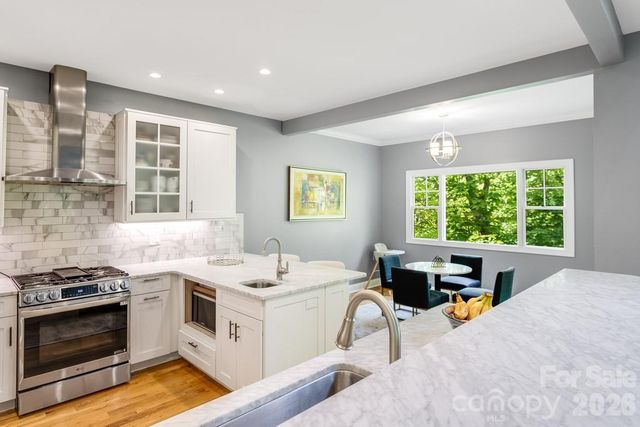 109 Wood Owl Court, Hendersonville, NC 28791