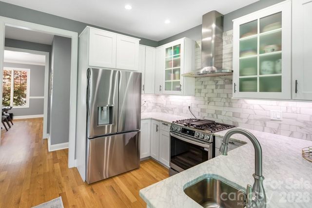 109 Wood Owl Court, Hendersonville, NC 28791