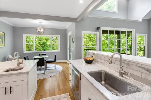 109 Wood Owl Court, Hendersonville, NC 28791