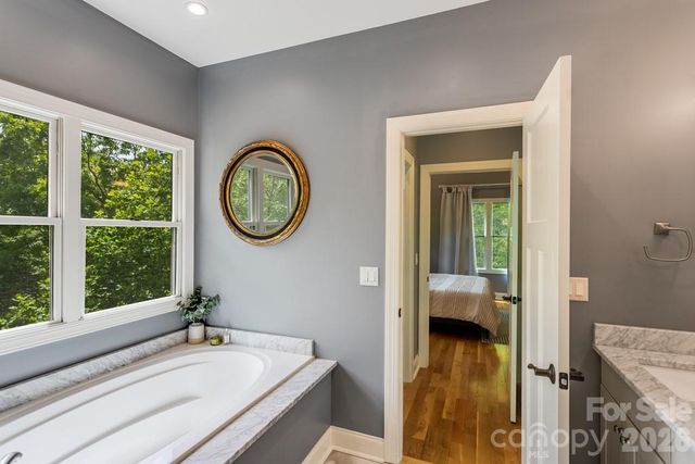 109 Wood Owl Court, Hendersonville, NC 28791