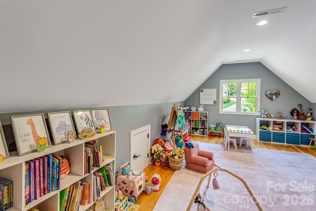 109 Wood Owl Court, Hendersonville, NC 28791