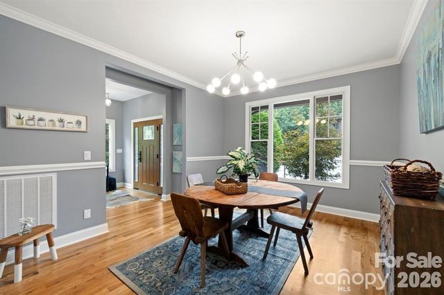 109 Wood Owl Court, Hendersonville, NC 28791