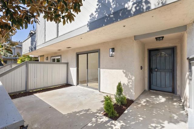 2135 E Valley Parkway 49, Escondido, CA 92027