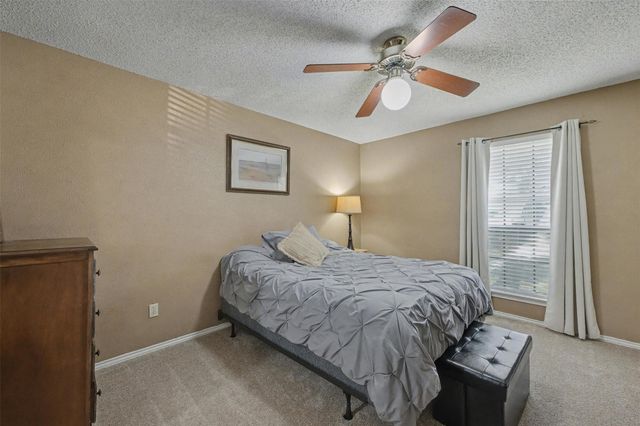 4105 Woodcastle Court, Arlington, TX 76016