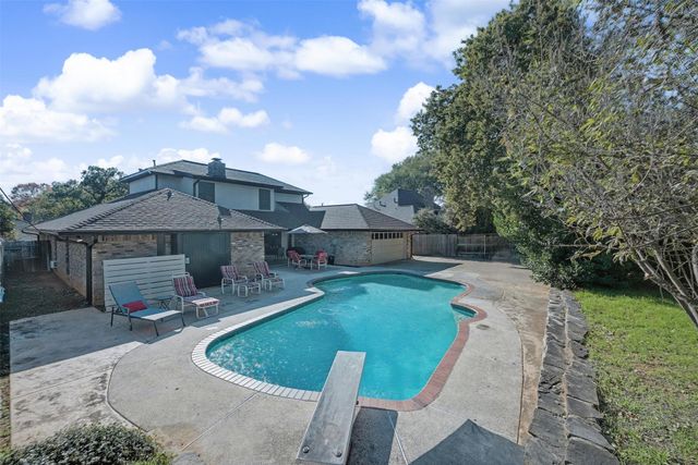 4105 Woodcastle Court, Arlington, TX 76016