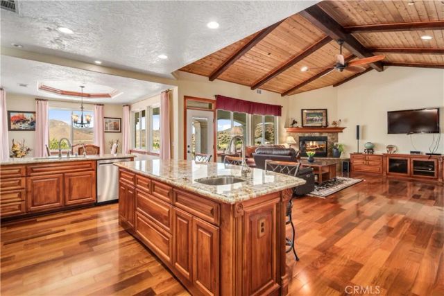 32132 Calle Del Roja, Acton, CA 93510