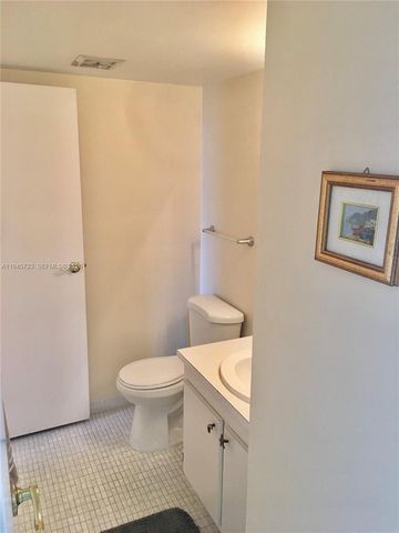 20379 W Country Club Drive 1737, Aventura, FL 33180