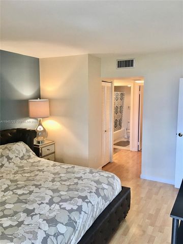 20379 W Country Club Drive 1737, Aventura, FL 33180