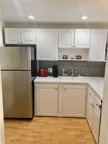 20379 W Country Club Drive 1737, Aventura, FL 33180