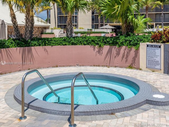 20379 W Country Club Drive 1737, Aventura, FL 33180
