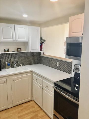20379 W Country Club Drive 1737, Aventura, FL 33180
