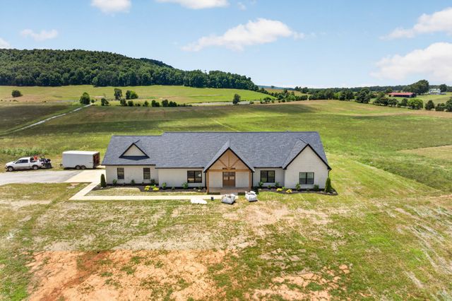 4169 Gum Springs Mountain Rd, Sparta, TN 38583