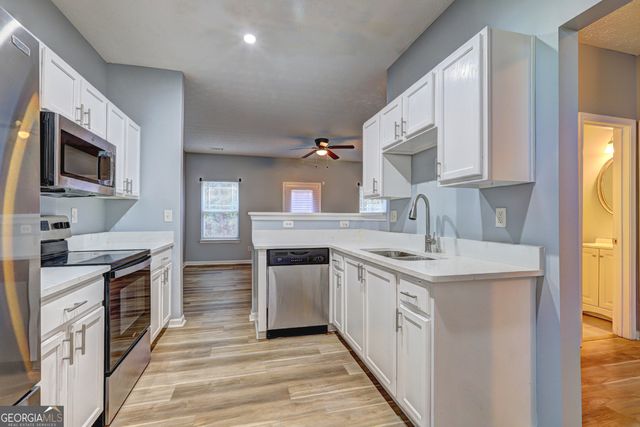 6347 Ellenwood Drive, Rex, GA 30273