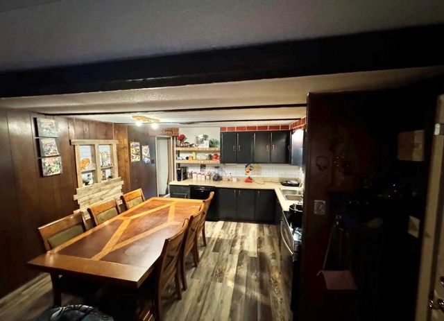 655 Piney Point Drive, Milam, TX 75959