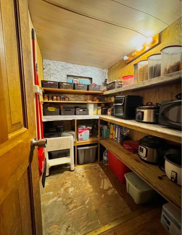 655 Piney Point Drive, Milam, TX 75959