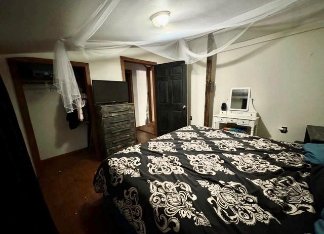 655 Piney Point Drive, Milam, TX 75959