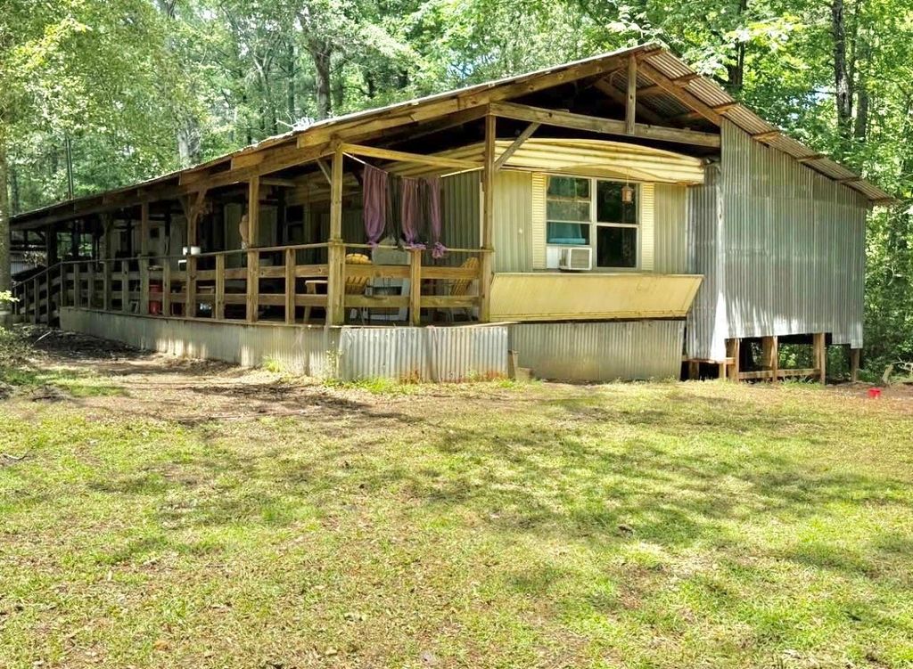 655 Piney Point Drive, Milam, TX 75959