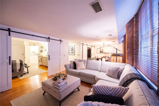 2 School Street 223, Lincoln, RI 02865