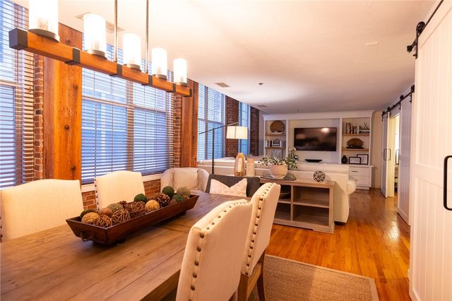 2 School Street 223, Lincoln, RI 02865