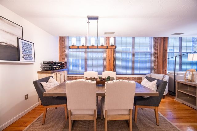 2 School Street 223, Lincoln, RI 02865