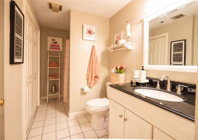 2 School Street 223, Lincoln, RI 02865