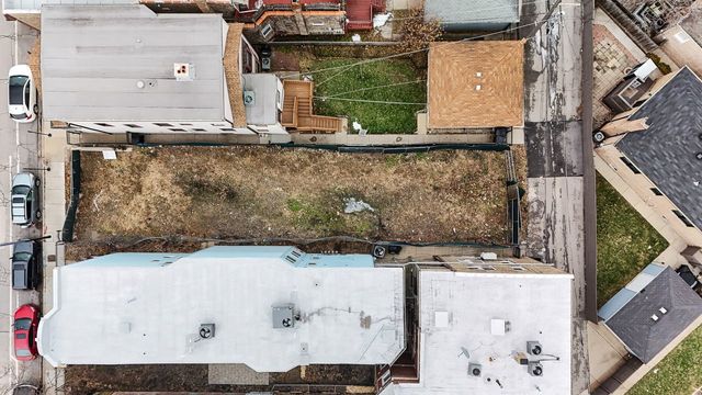 3675 N Elston Avenue, Chicago, IL 60618