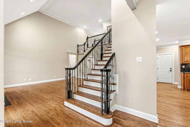 7502 Wycliffe Ct, Prospect, KY 40059