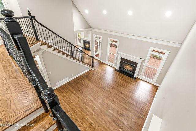 7502 Wycliffe Ct, Prospect, KY 40059