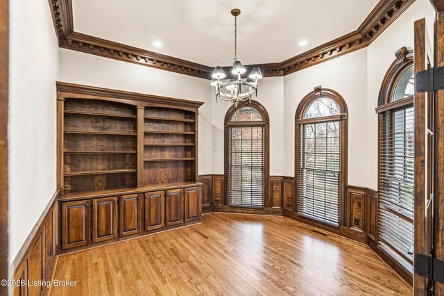 7502 Wycliffe Ct, Prospect, KY 40059